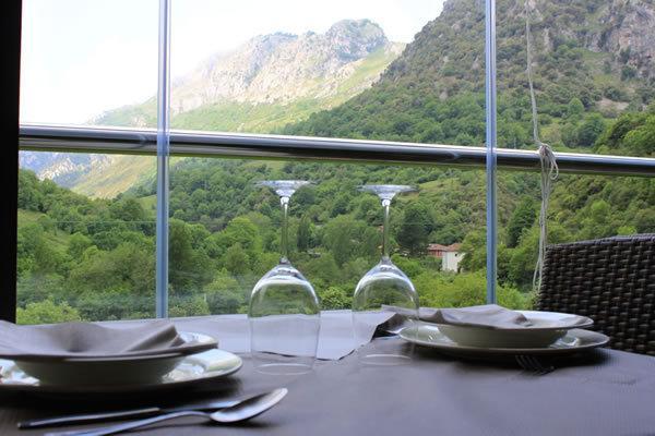 Hostal Monte Rio Hotel Trescares Bagian luar foto